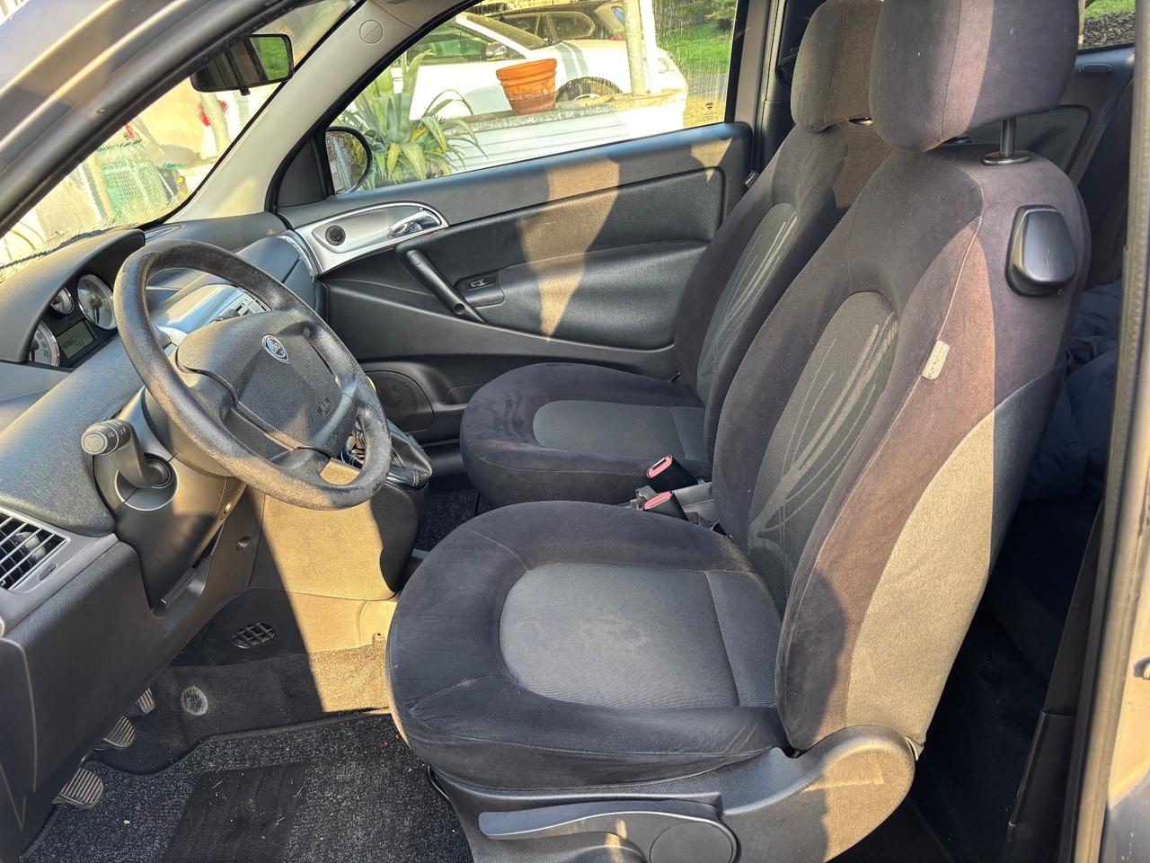 Lancia Ypsilon 1.2 69 CV Diva
