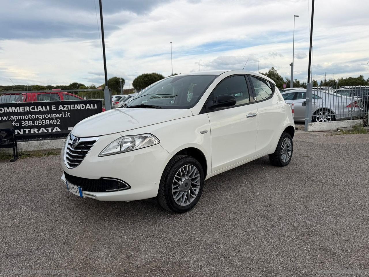 LANCIA Ypsilon 0.9 T.Air 85CV 5p. Met.Ec. Gold