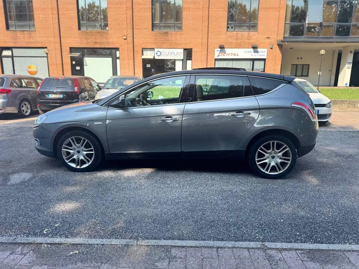 Lancia Delta 2.0 mjt Platino 165cv dpf