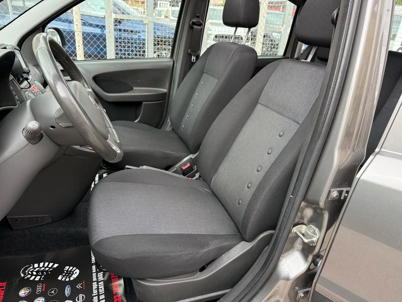 Fiat Panda 1.2 Emotion
