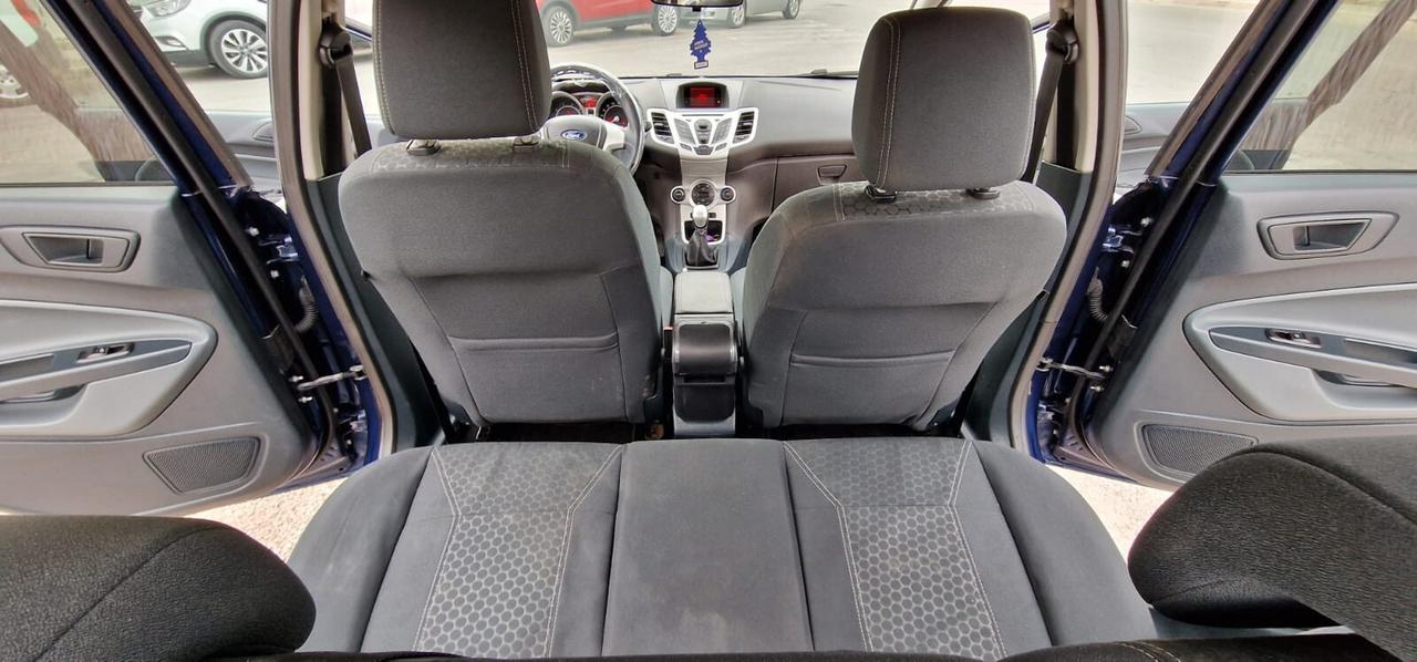 Ford Fiesta 1.2 Benz 5 porte Titanium 2011