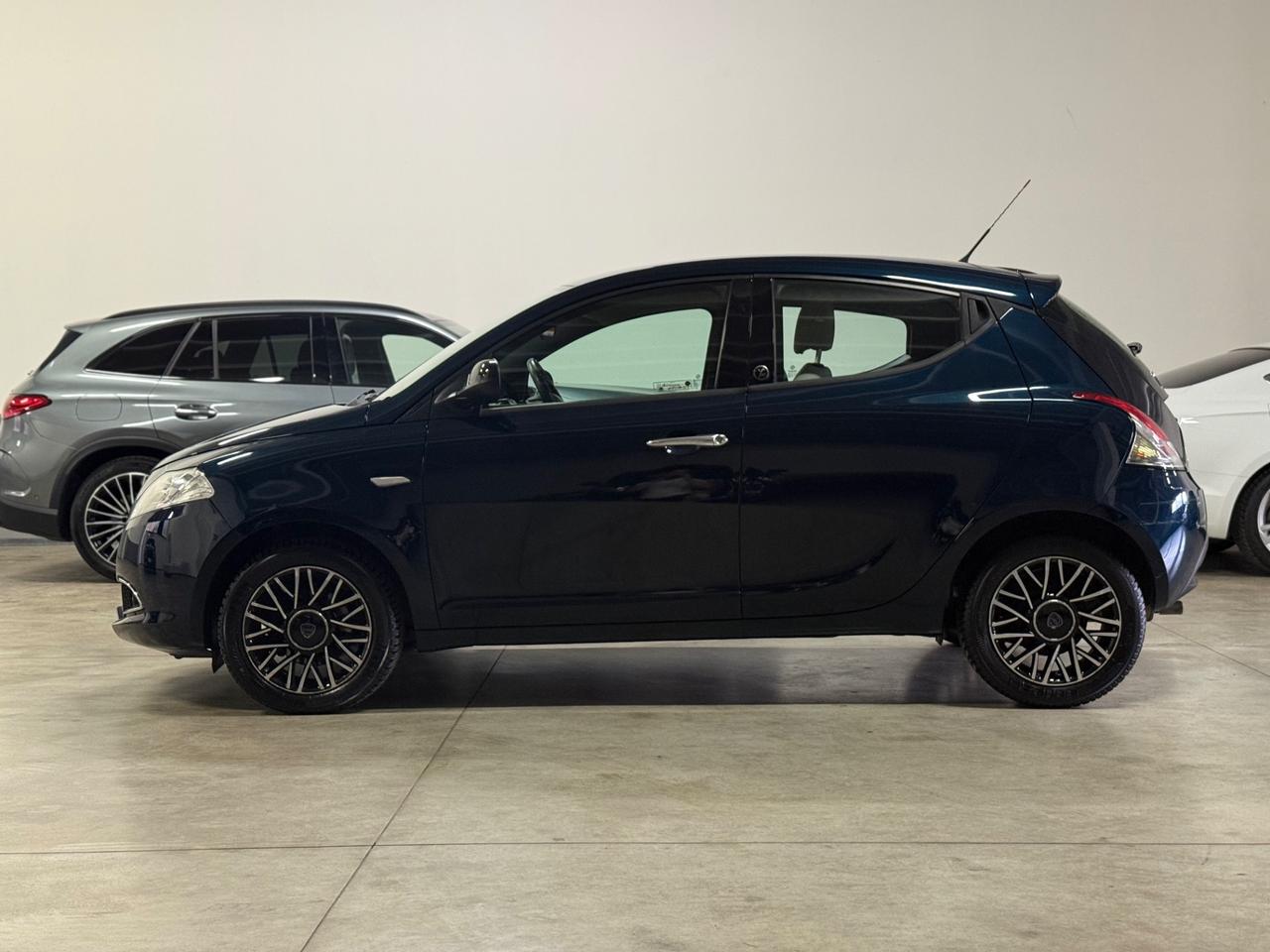 Lancia Ypsilon 1.2 69 CV 5 porte Gold