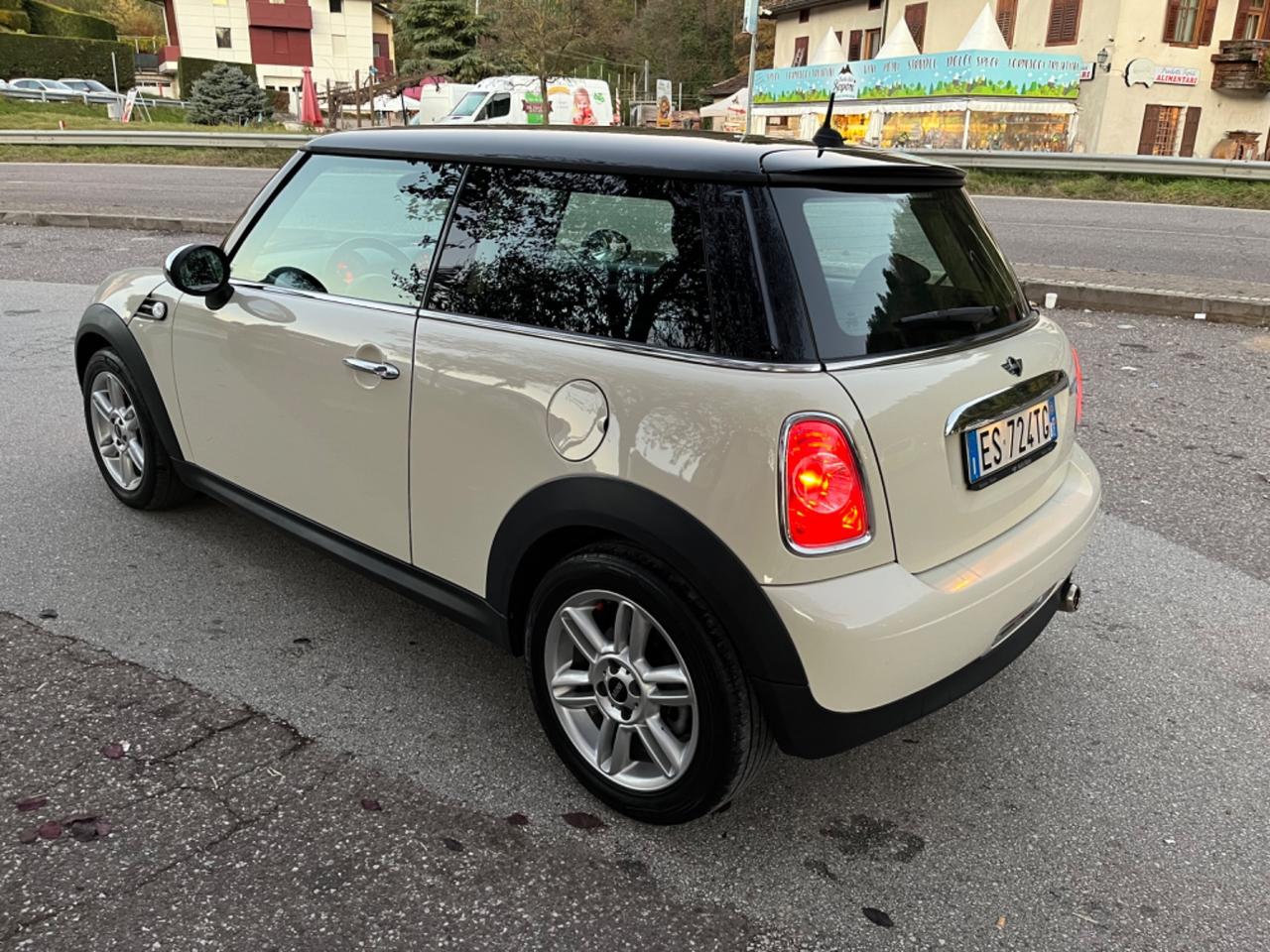 Mini Mini 1.6 16V Cooper D