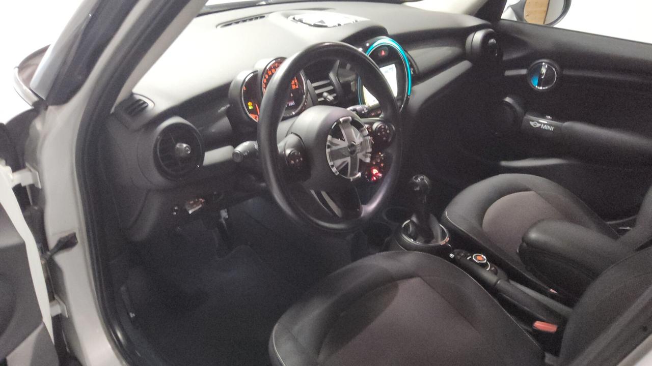Mini 1.5 Cooper D Business