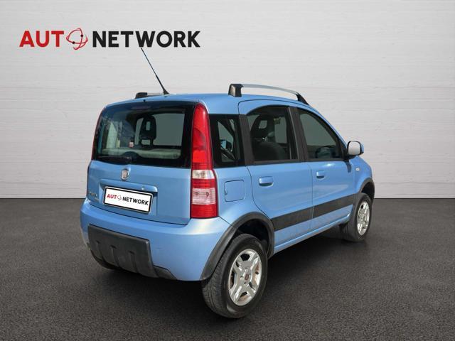 FIAT Panda 1.3 MJT 16V DPF 4x4 Climbing