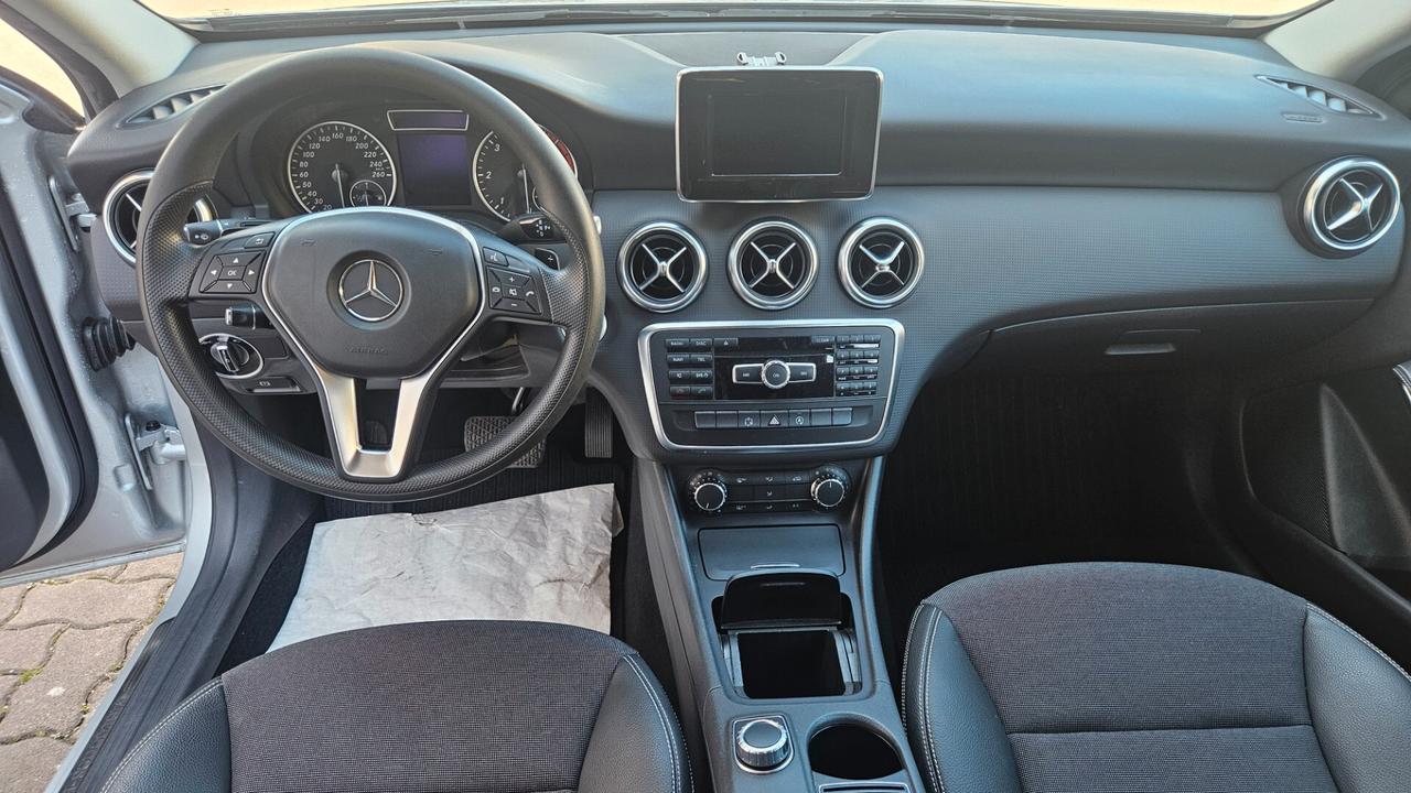 Mercedes-benz A 180 cdi Sport auto 69.000 KM- NAVY-CAMERA