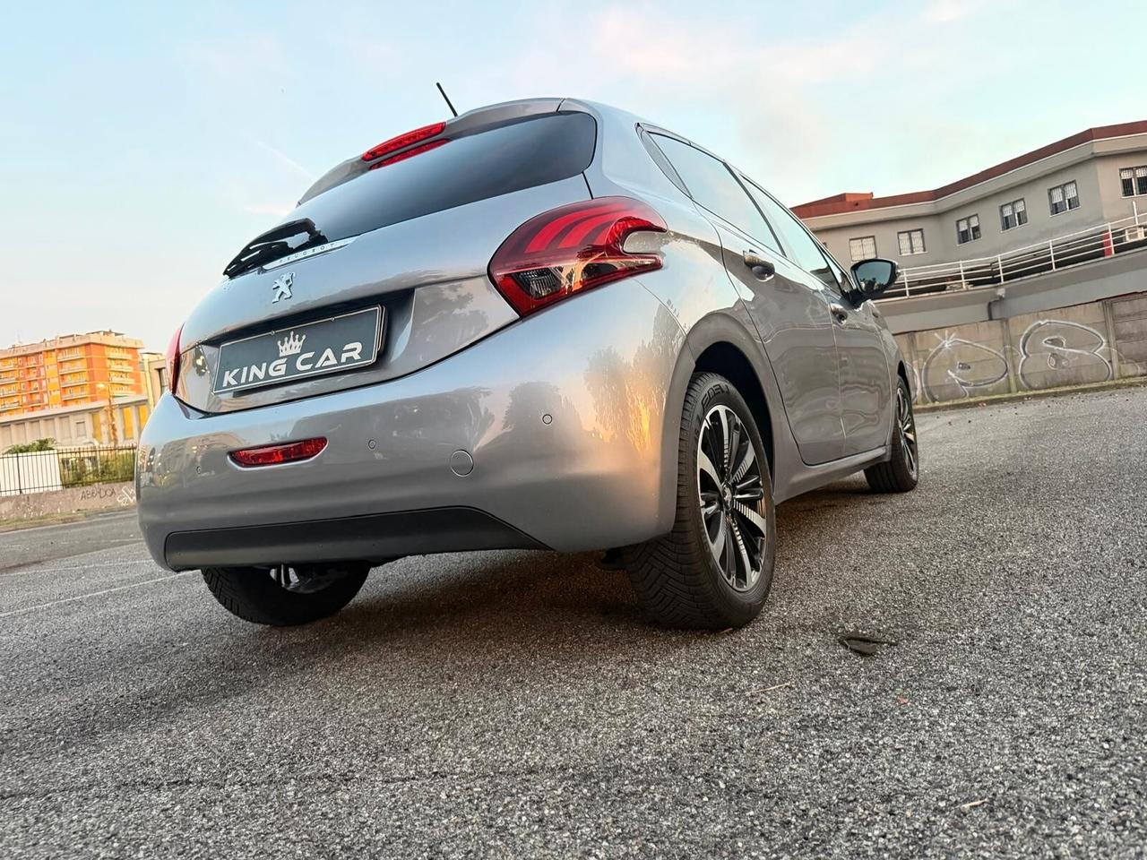 Peugeot 208 PureTech 82 Stop&Start 5 porte Signature