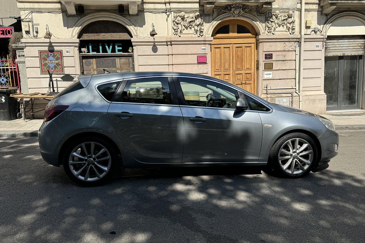 OPEL Astra 1.4 Turbo 140CV 5 porte Cosmo