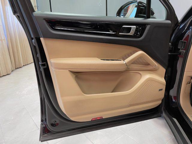 PORSCHE Cayenne COUPE 3.0 E-HYBRID TIPTRONIC