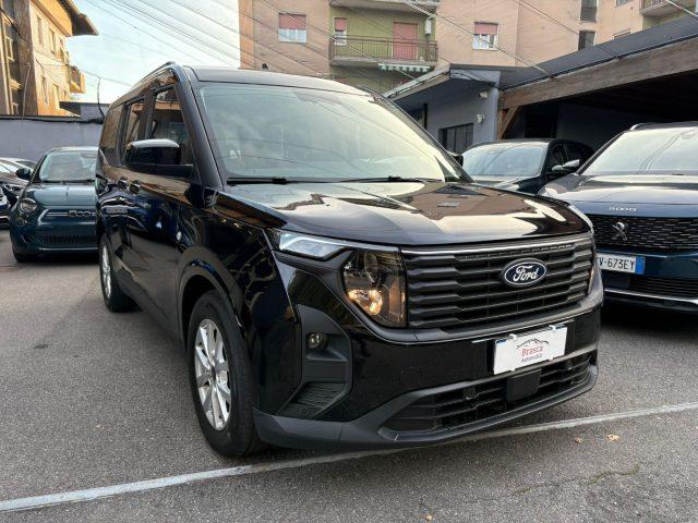 FORD Tourneo Courier 1.0 EcoBoost Powershift Titanium