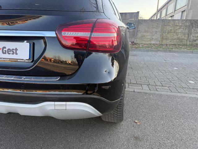 MERCEDES-BENZ GLA 180 Sport