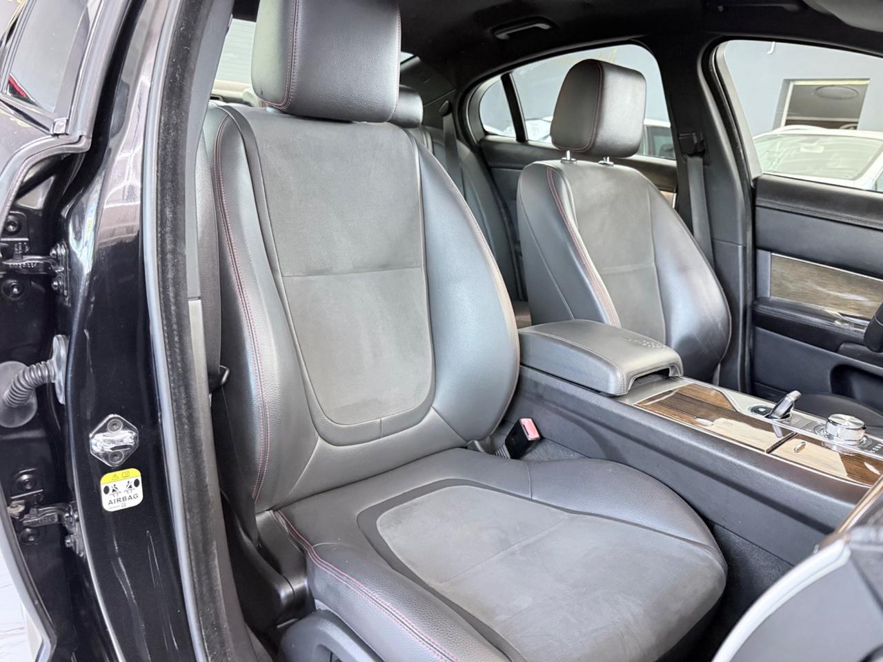 Jaguar XF 2.2 D 200 CV Portfolio
