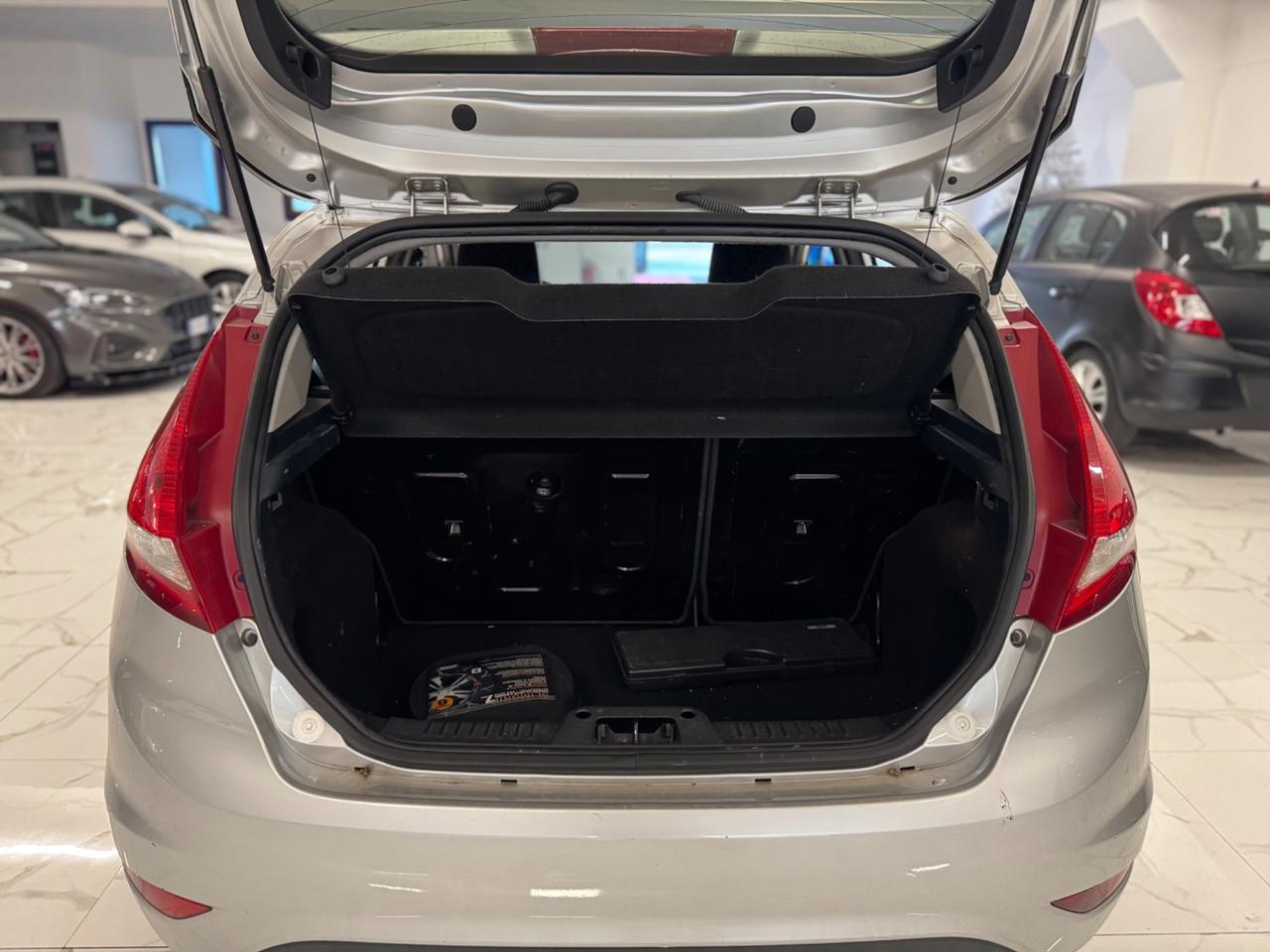 Ford Fiesta 1.2 82 CV 5 porte NEOPATENTATI