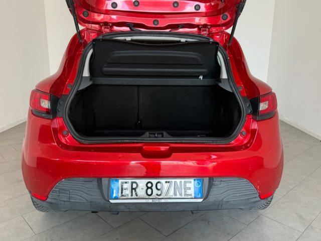 RENAULT Clio 1.2 75CV 5 porte Wave