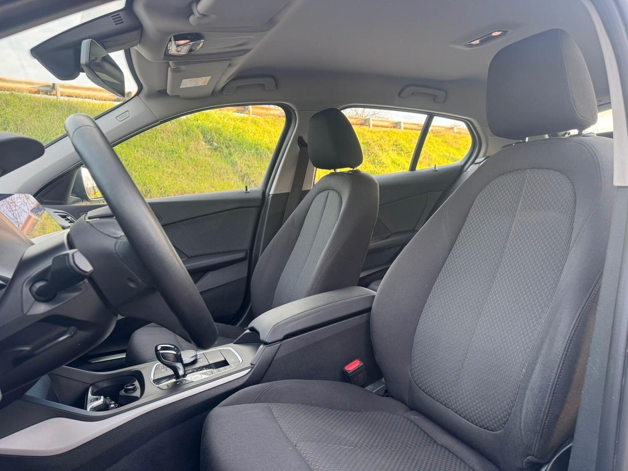 Bmw 116 116d 5p. Business Advantage