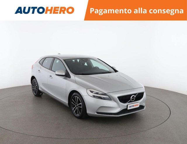 VOLVO V40 T2 Plus