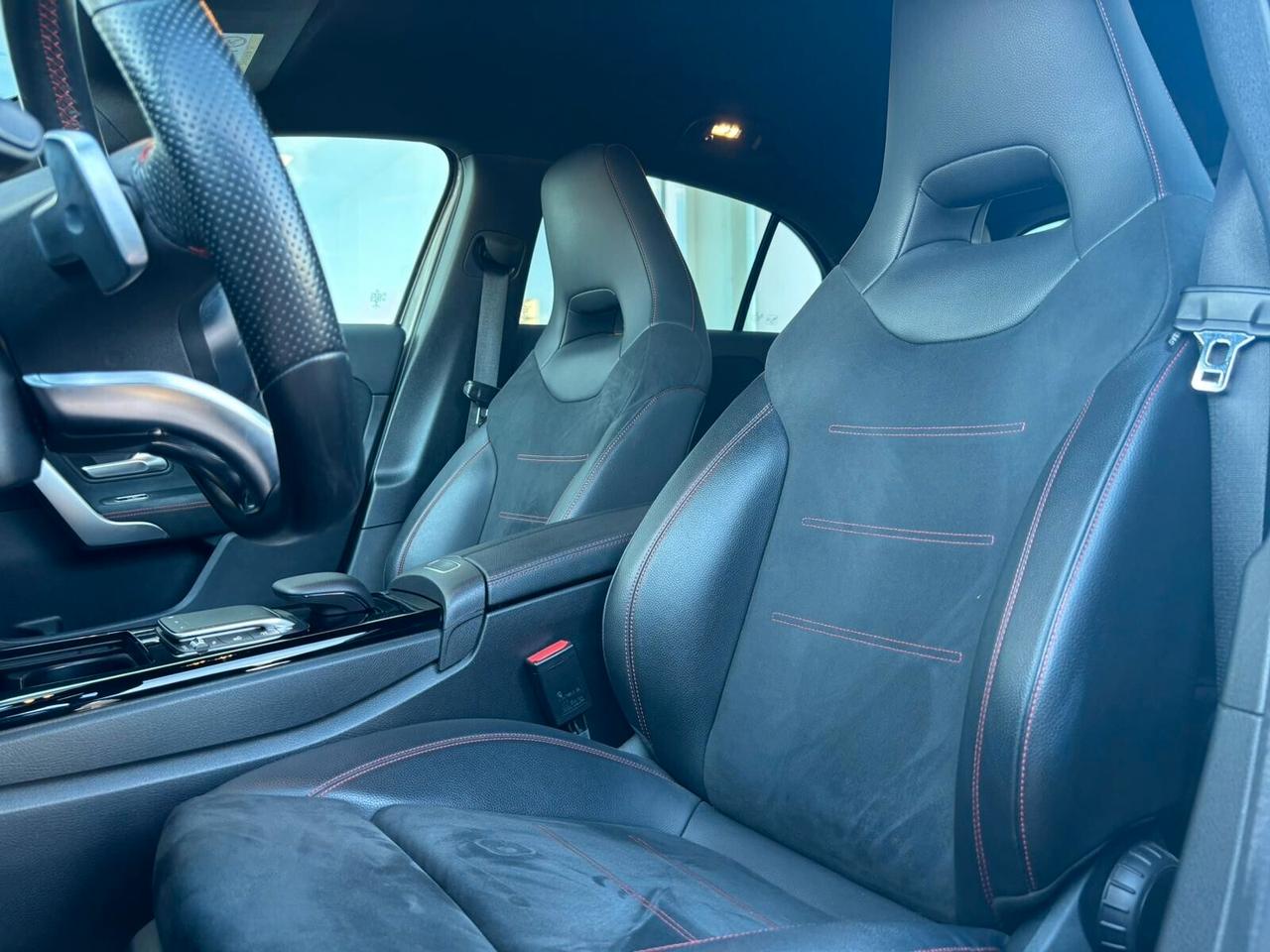 Mercedes-benz A 180 d Premium AMG Line Night