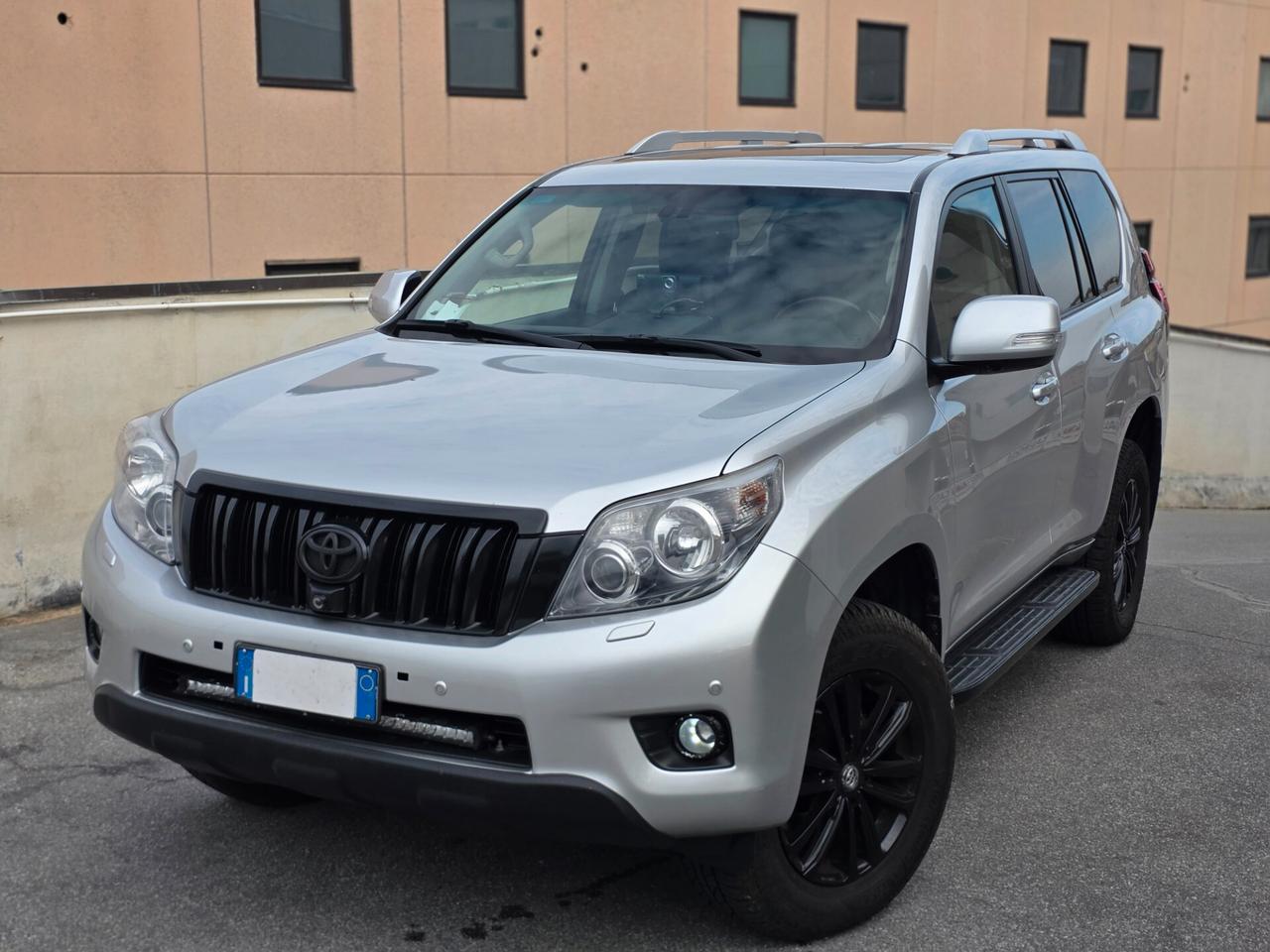 Toyota Land Cruiser V8 4.5 D4-D 7 posti