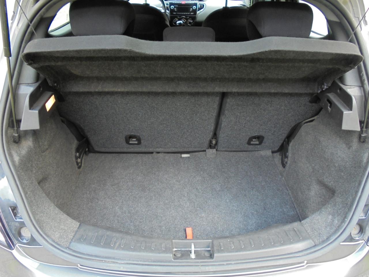 LANCIA YPSILON 1.2 GOLD 5P UNIPROPRIETARIO- NEOPATENTATI-