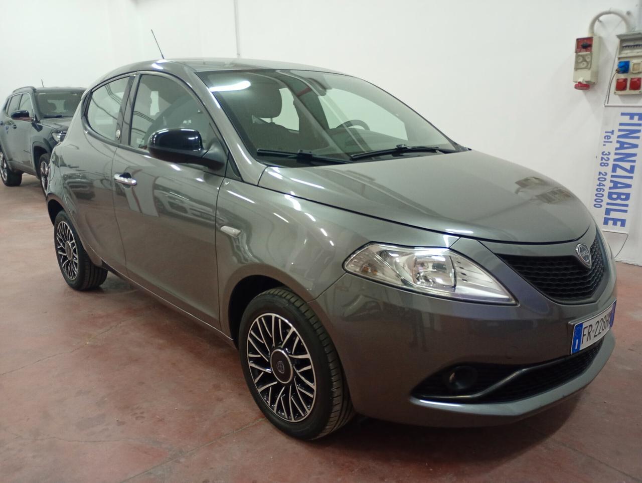 Lancia Ypsilon 1.2 69 CV 5 porte GPL Ecochic Platinum