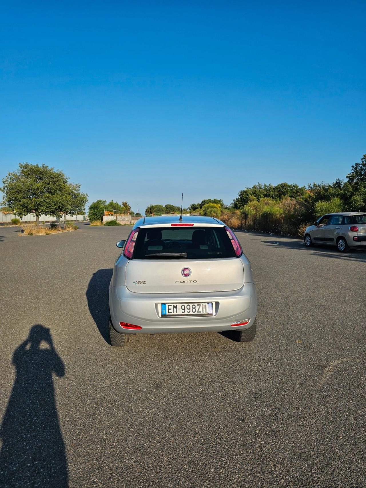 Fiat Punto 1.4 8V 77cv 5 porte Natural Power Lounge Metano originale 2028