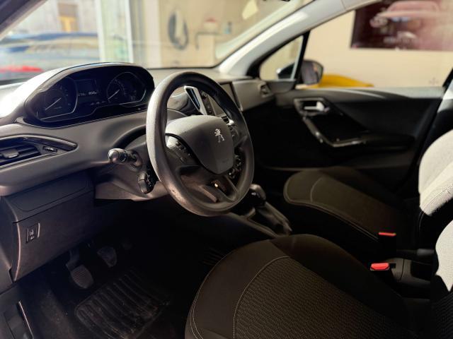 Peugeot 208 5p 1.6 bluehdi Touch 75cv