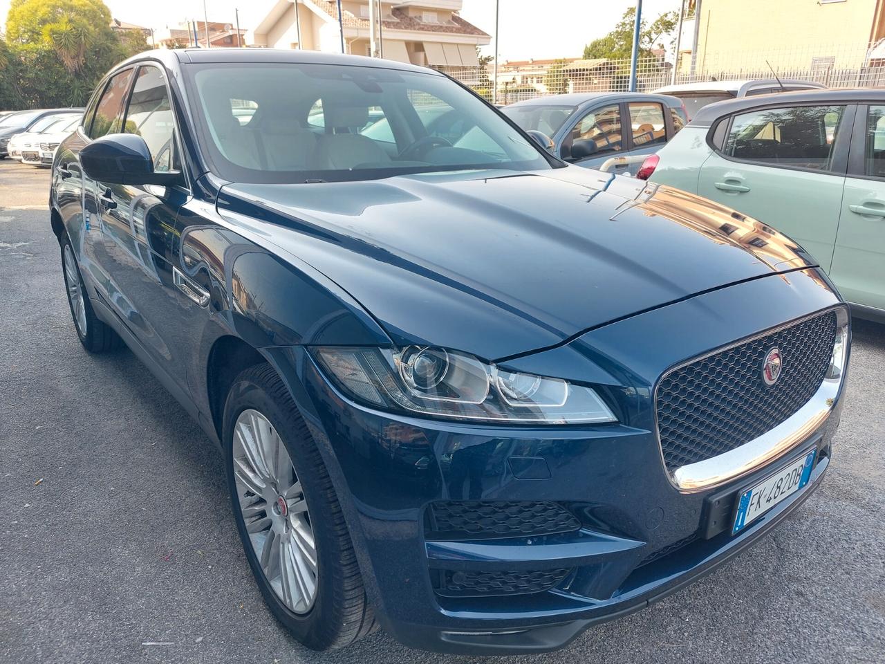 Jaguar F-Pace 2.0 D 180 CV AWD Prestige