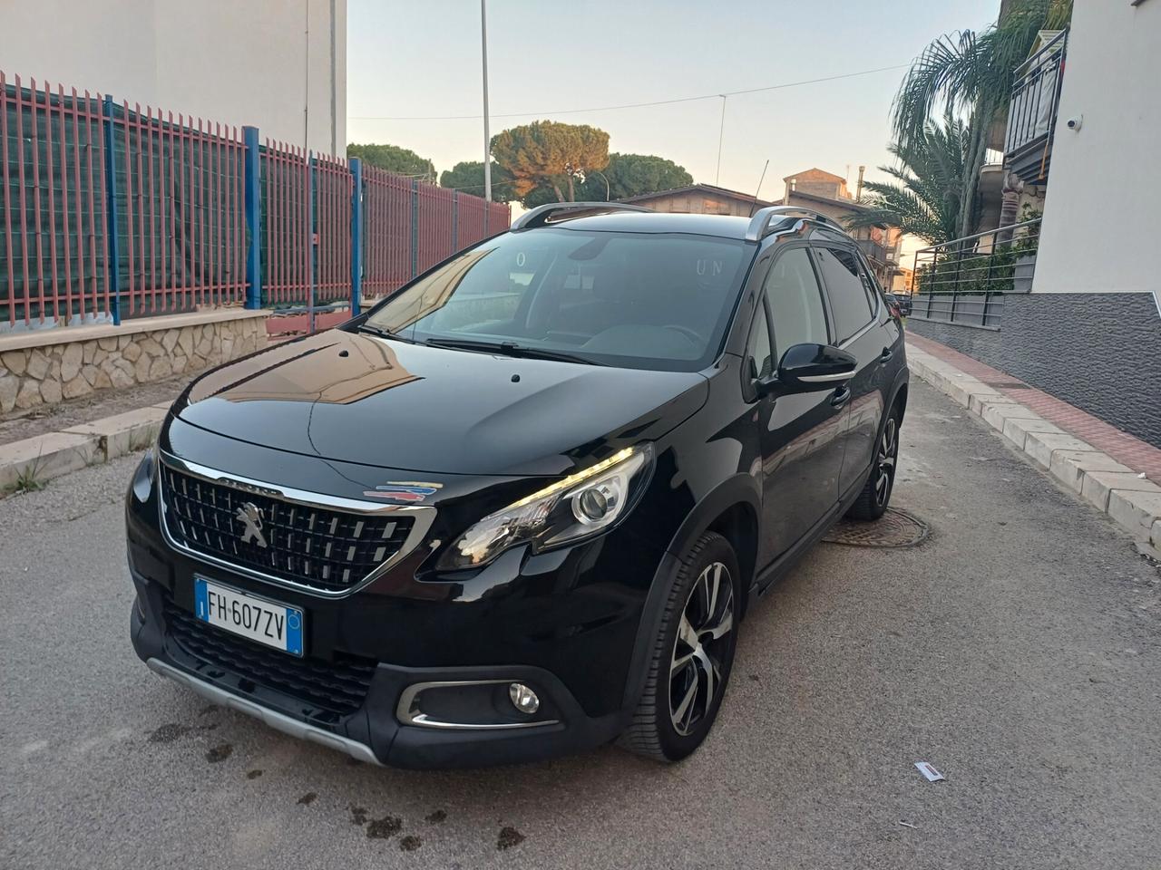 Peugeot 2008 BlueHDi 120 S&S Allure