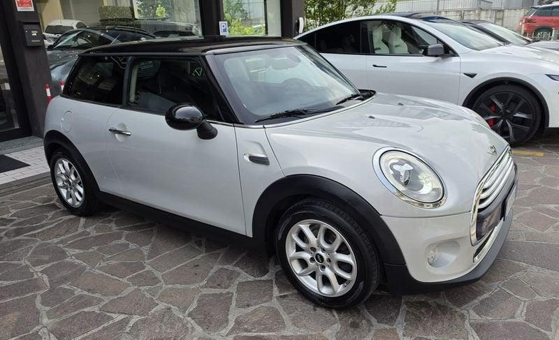 MINI Mini Cooper D LED NAVI HARMAN KARDON PDC