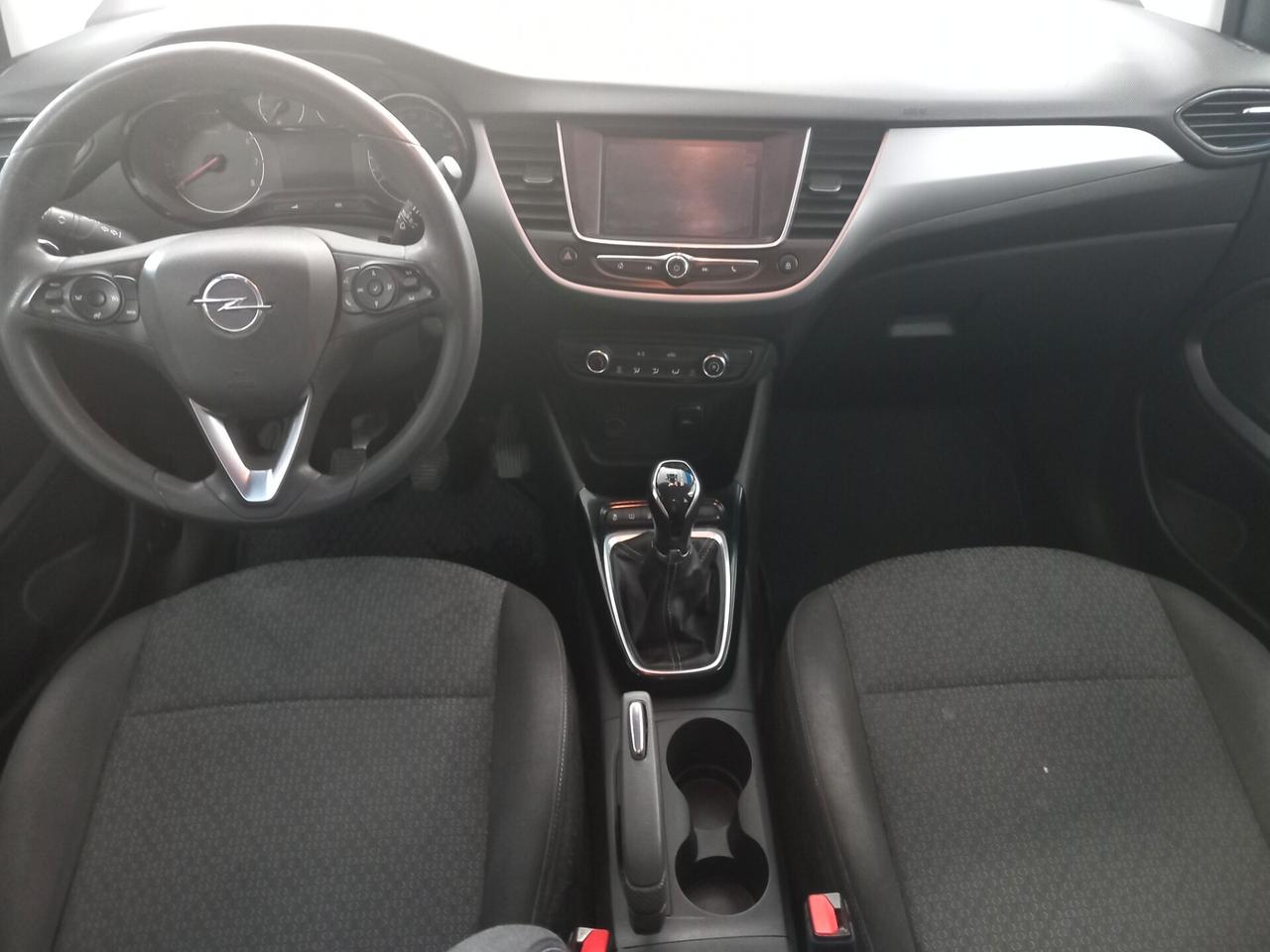 Opel Crossland anno 2018 1.2 benzina 105 mila km