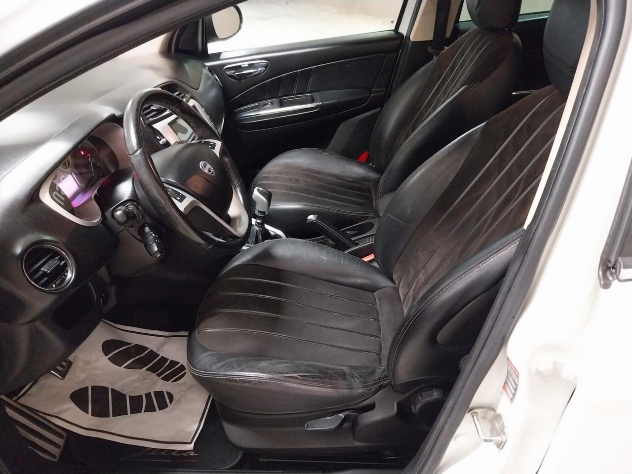 Lancia Delta 1.6 MJT DPF Platinum - ok neopatentati