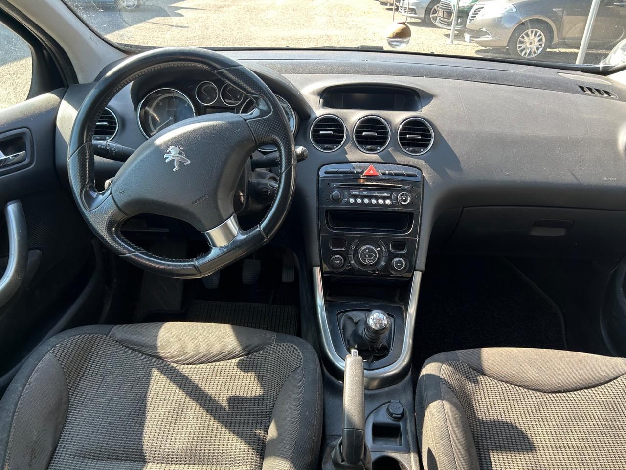 Peugeot 308 1.6 8V e-HDi 115CV