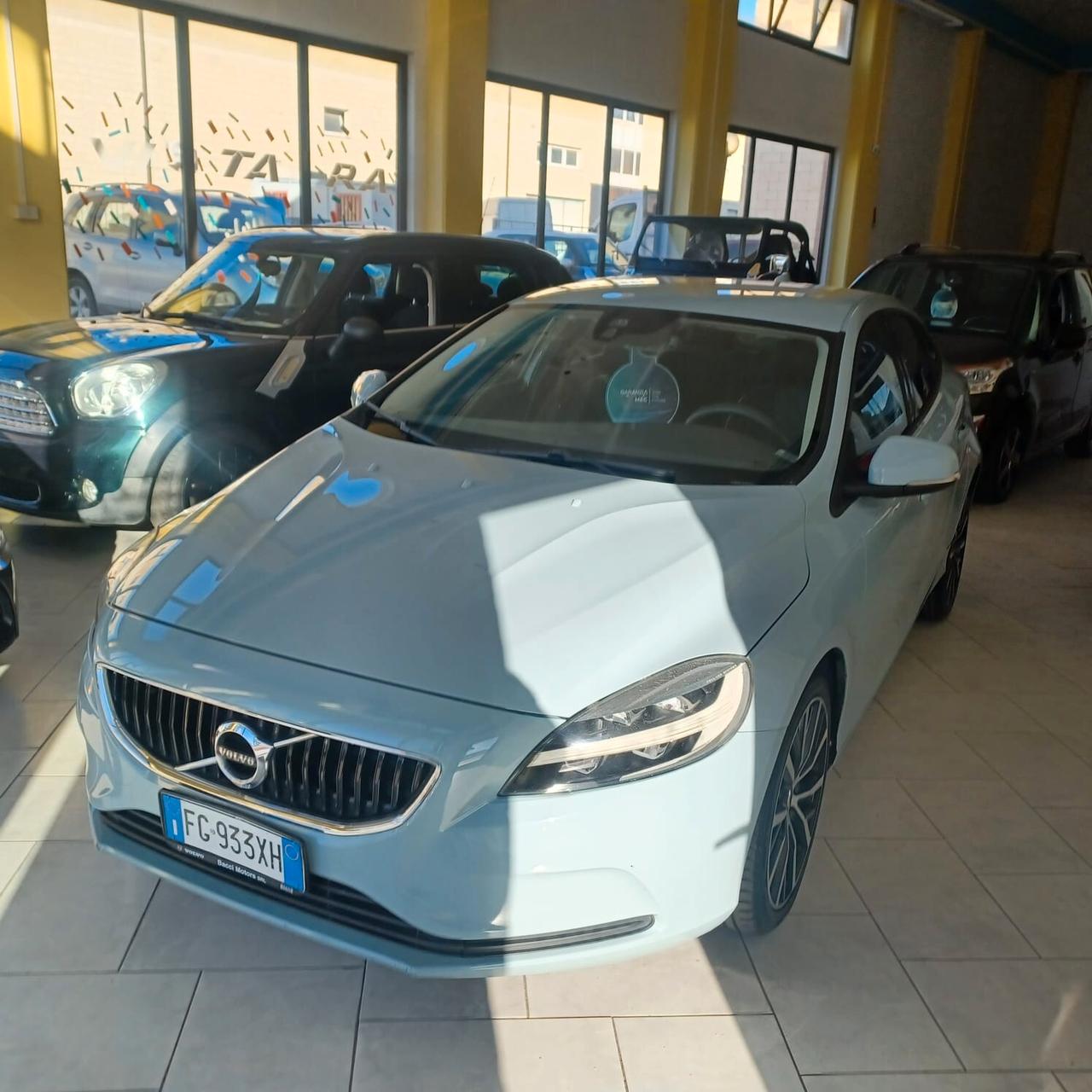 VOLVO V40 OTTIMO STATO GARANZIA 1 2 MESI