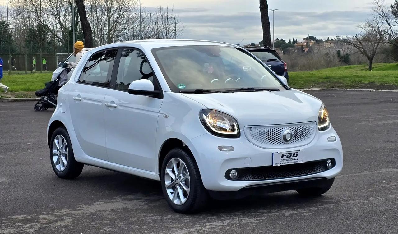Smart ForFour 1.0 Passion 71cv Navi LED