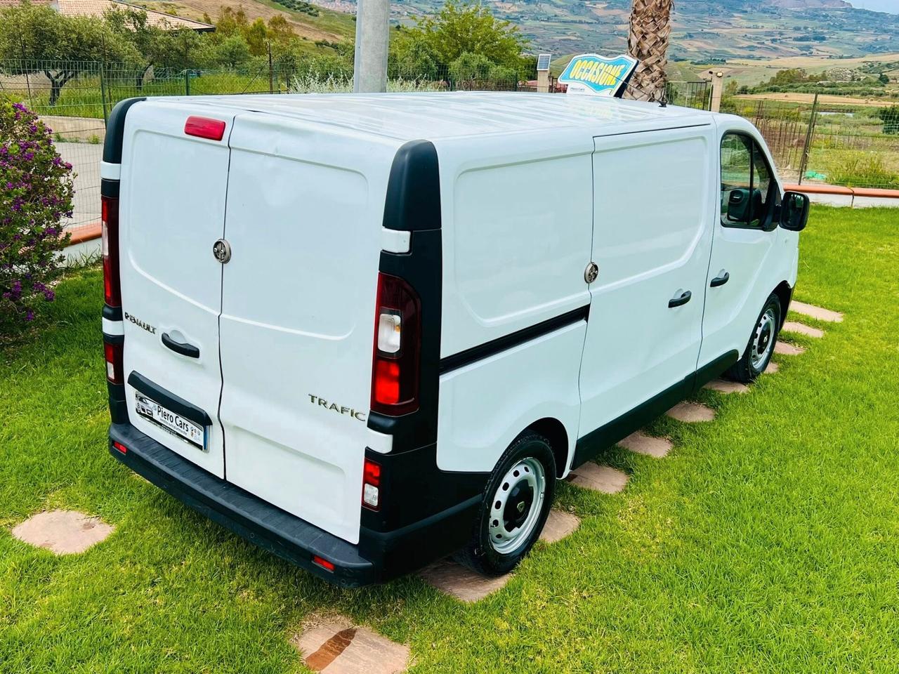 RENAULT TRAFIC 3 POSTI 1.6 DCI 125CV ANNo 2017