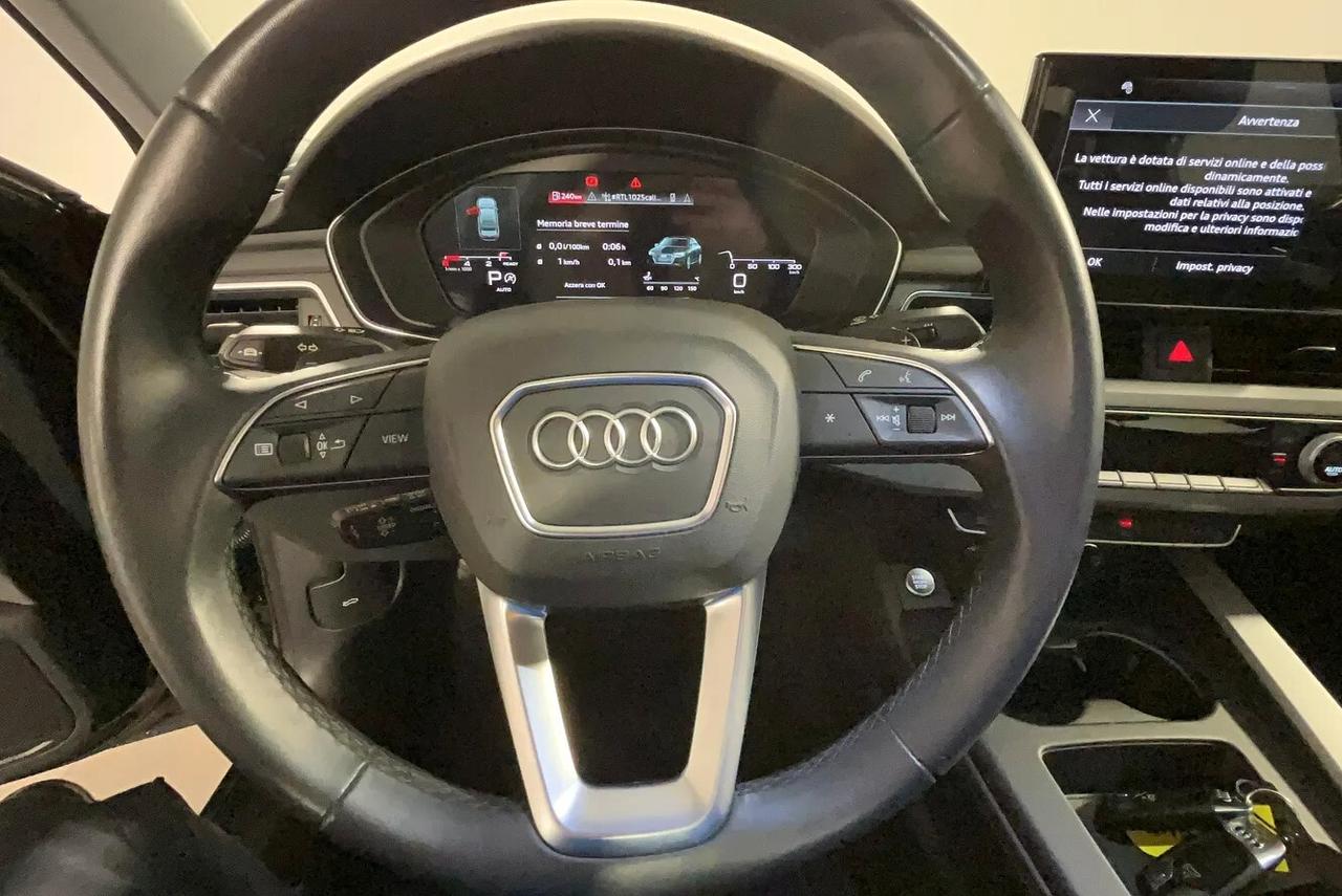 Audi A4 40 TDI quattro S tronic Business Advanced