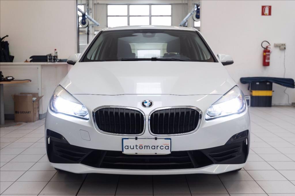 BMW 218d Active Tourer Business auto del 2019