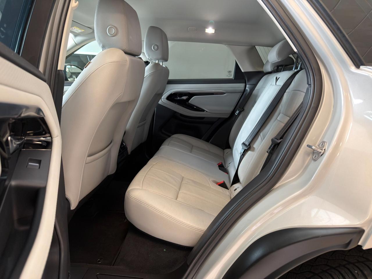 Land Rover Range Evoque 2.0D I4 150CV AWD Premium GANCIO TRAINO