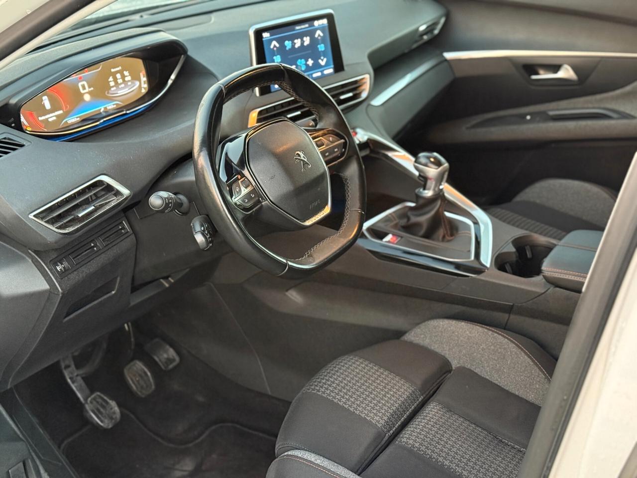 Peugeot 3008 BlueHDi 130 S&S Active