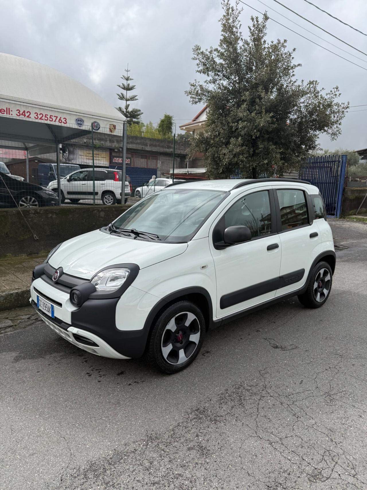 Fiat Panda 1.0 FireFly S&S Hybrid City Cross