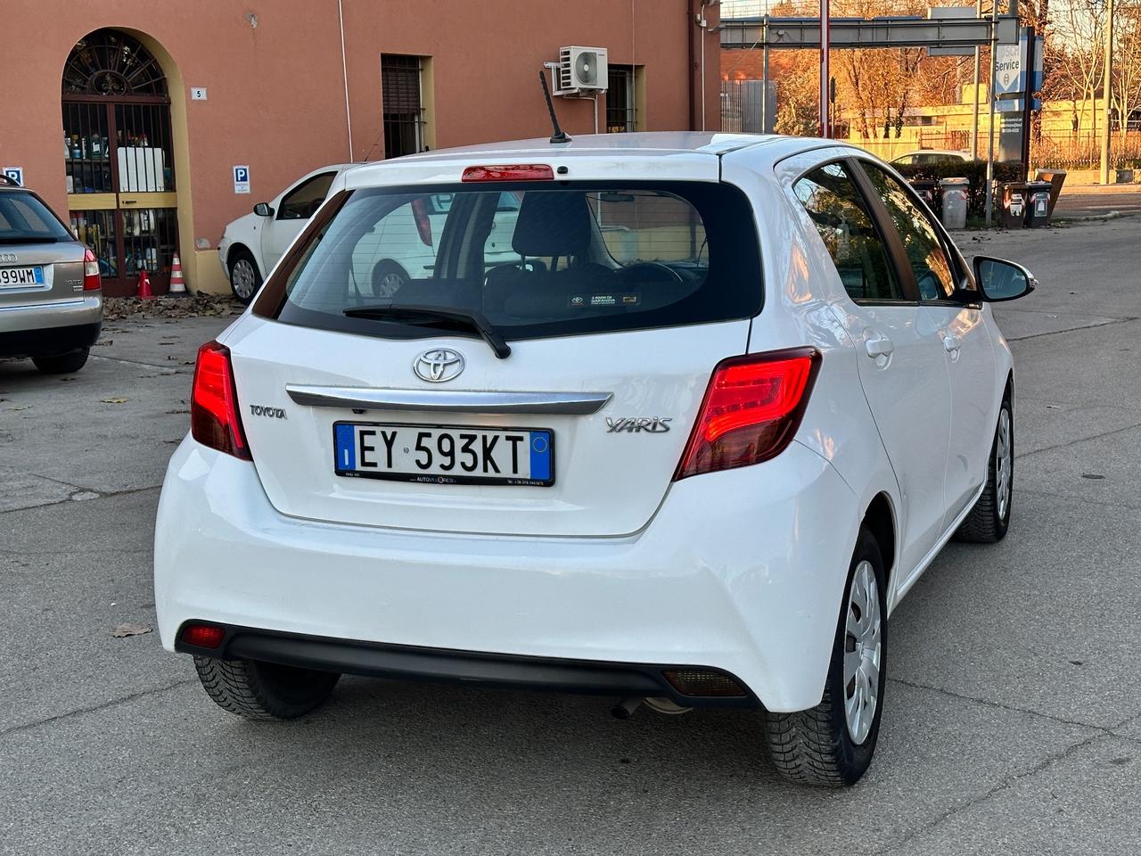 Toyota Yaris 1.0 5 porte Lounge solo 120mila km