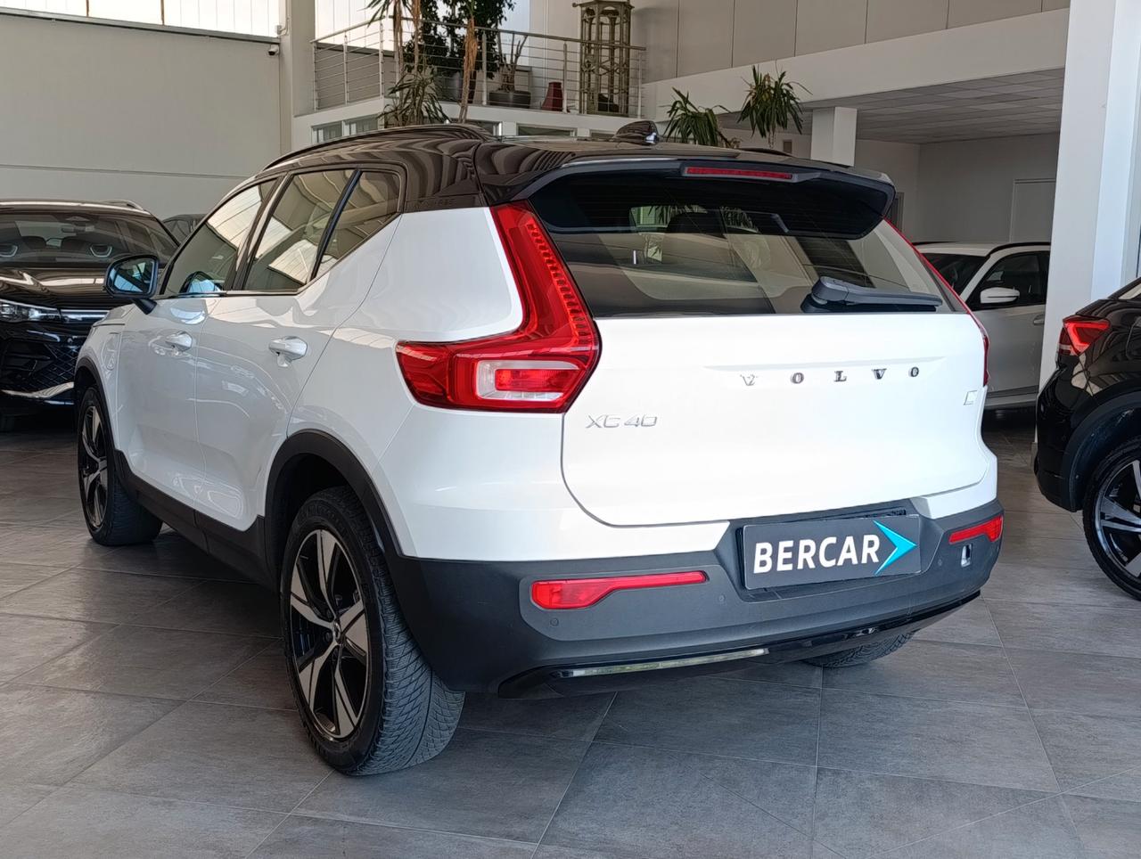 Volvo XC40 1.5 t4 phev R-design auto my21