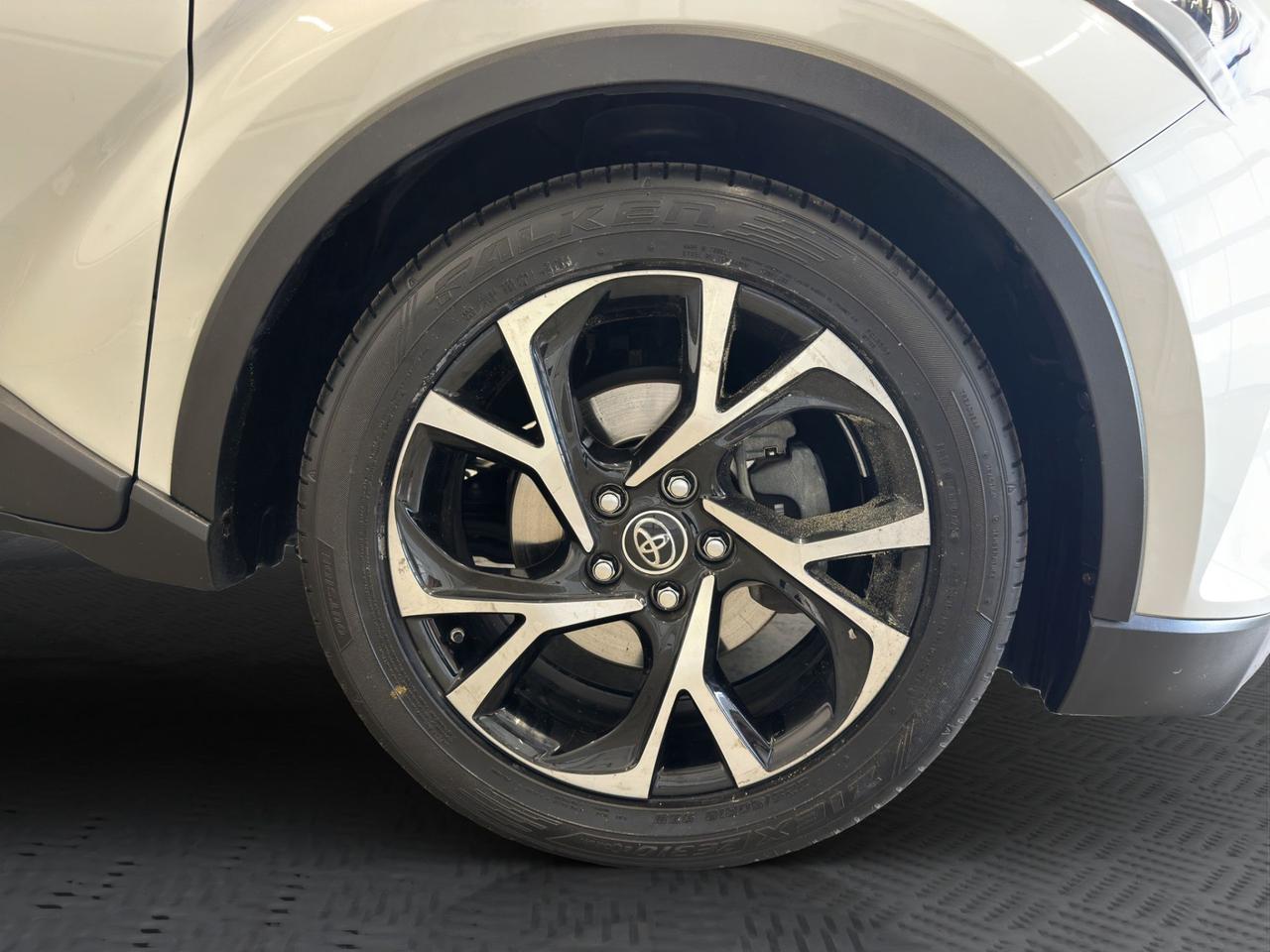 Toyota C-HR 1.8h Trend 2wd e-cvt