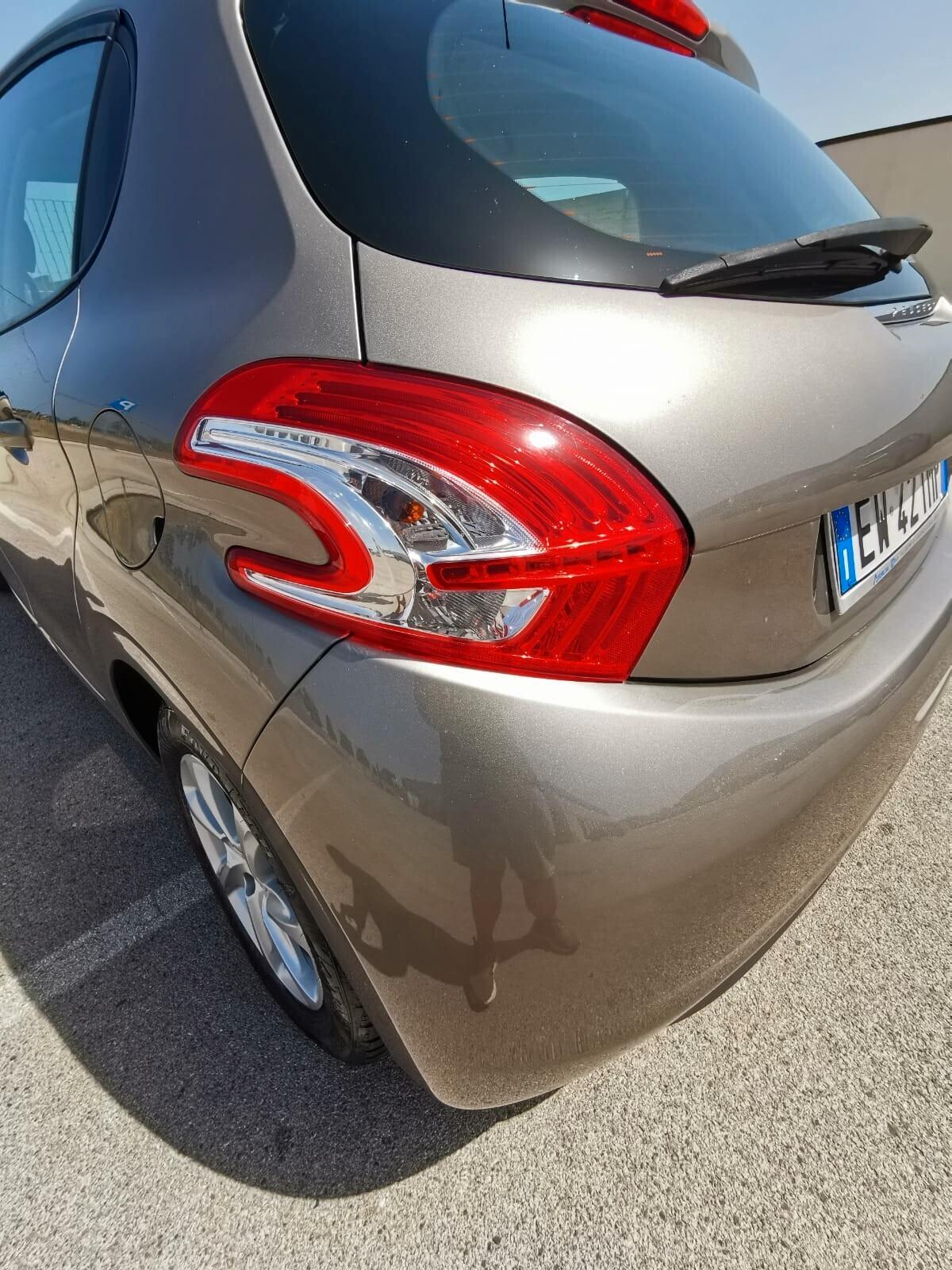 Peugeot 208 1.4 HDi 68 CV 5P. Active solo km.108000