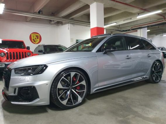 AUDI RS4 CV.450 CERCHI DA 20'+TETTO+RADAR+SEDILI SPORTIVI
