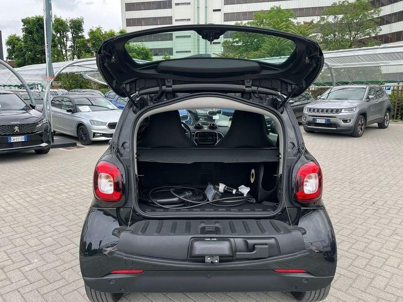 smart fortwo EQ berlin black Passion