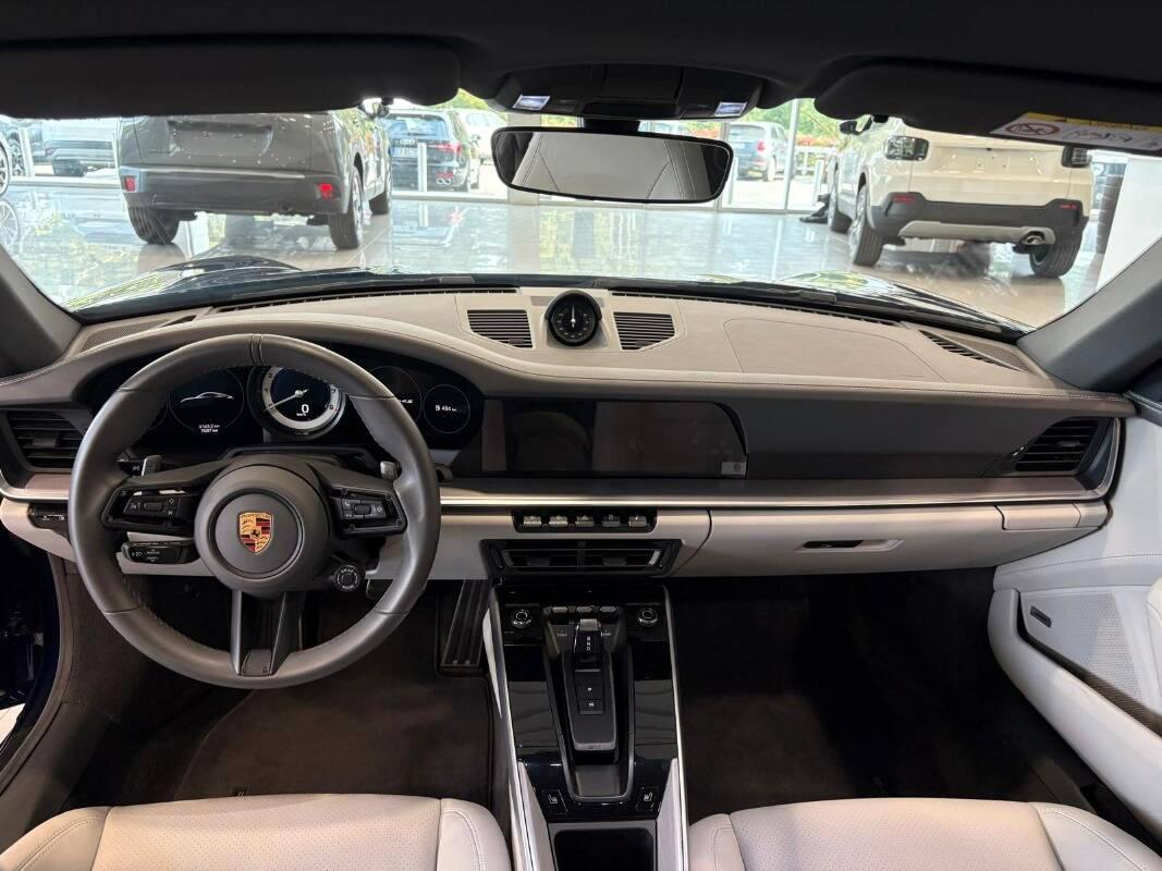 Porsche 911 Coupé 3.0 Carrera 4S auto