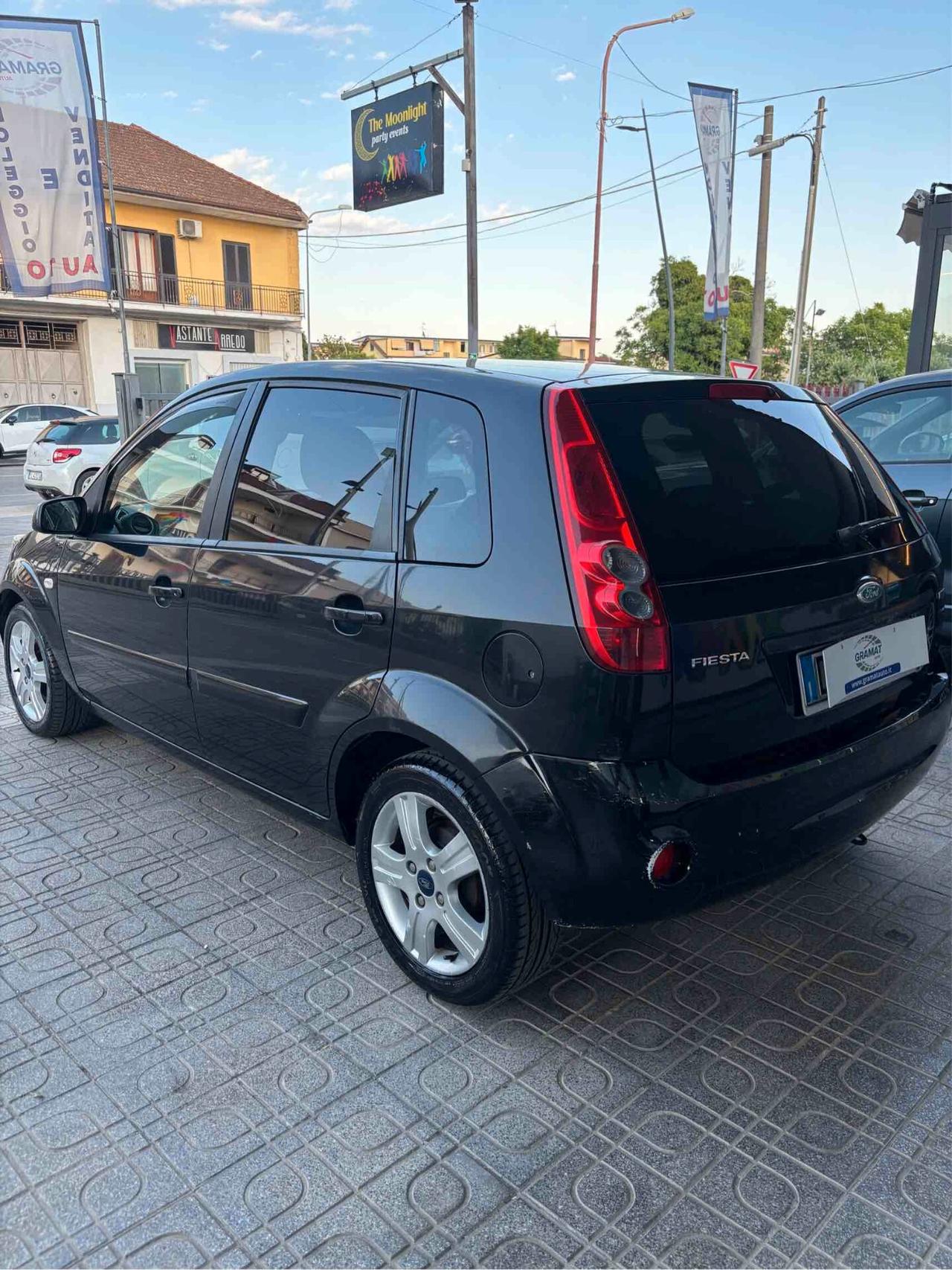 Ford Fiesta .