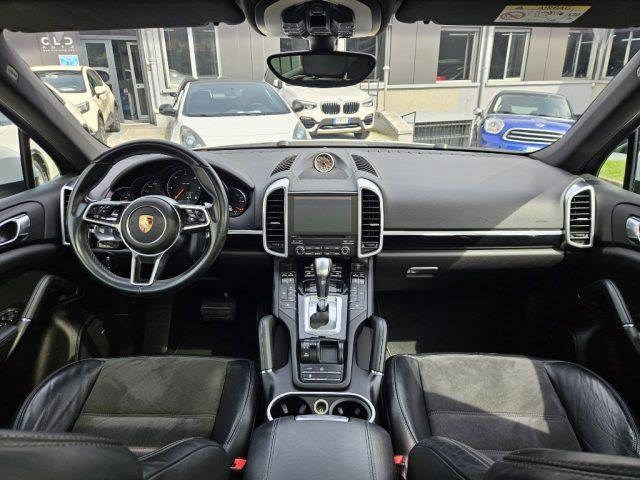 PORSCHE Cayenne 3.0 Diesel Platinum Edition GANCIO TRAINO
