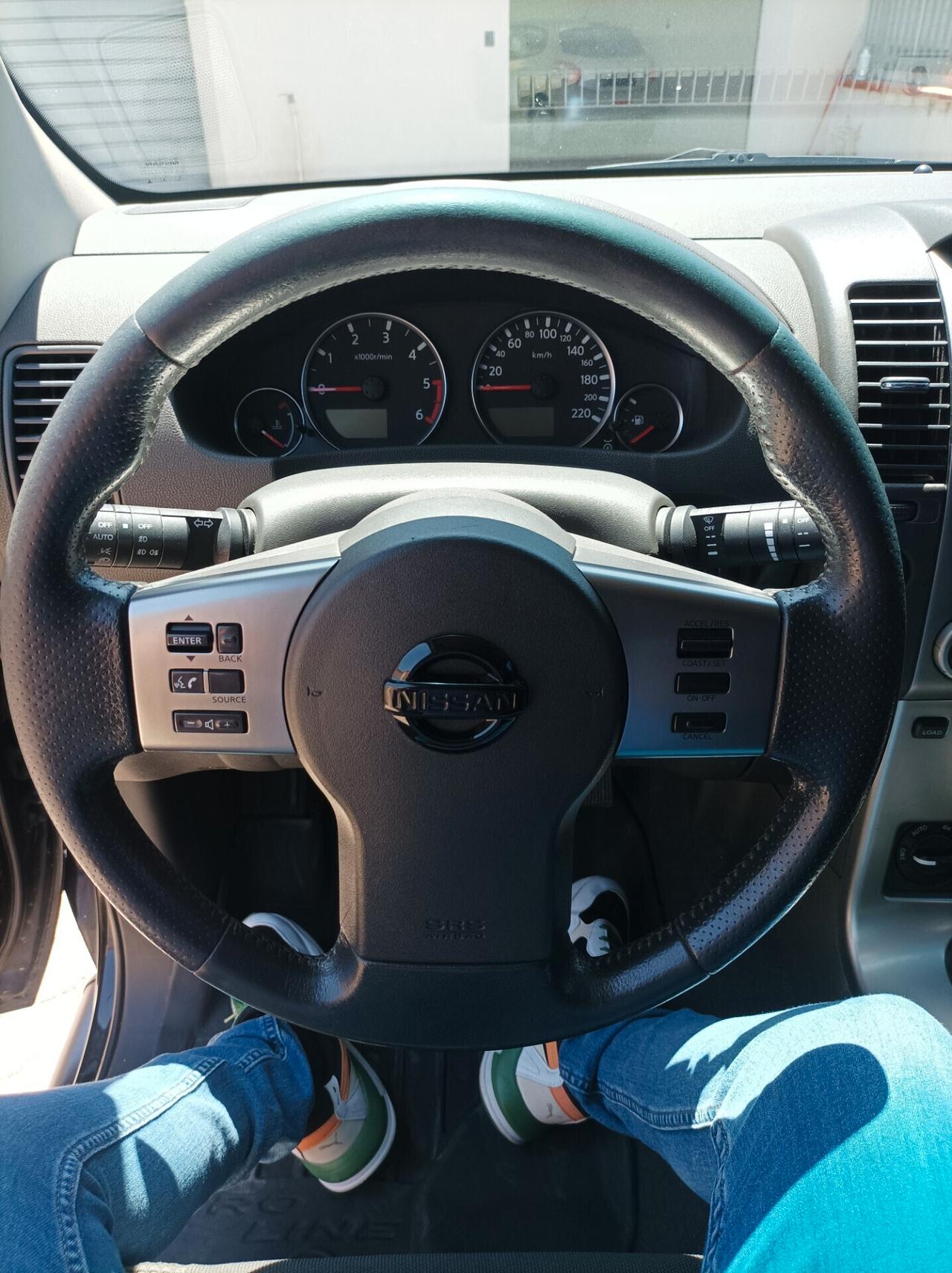 Nissan Pathfinder 2.5 dCi LE